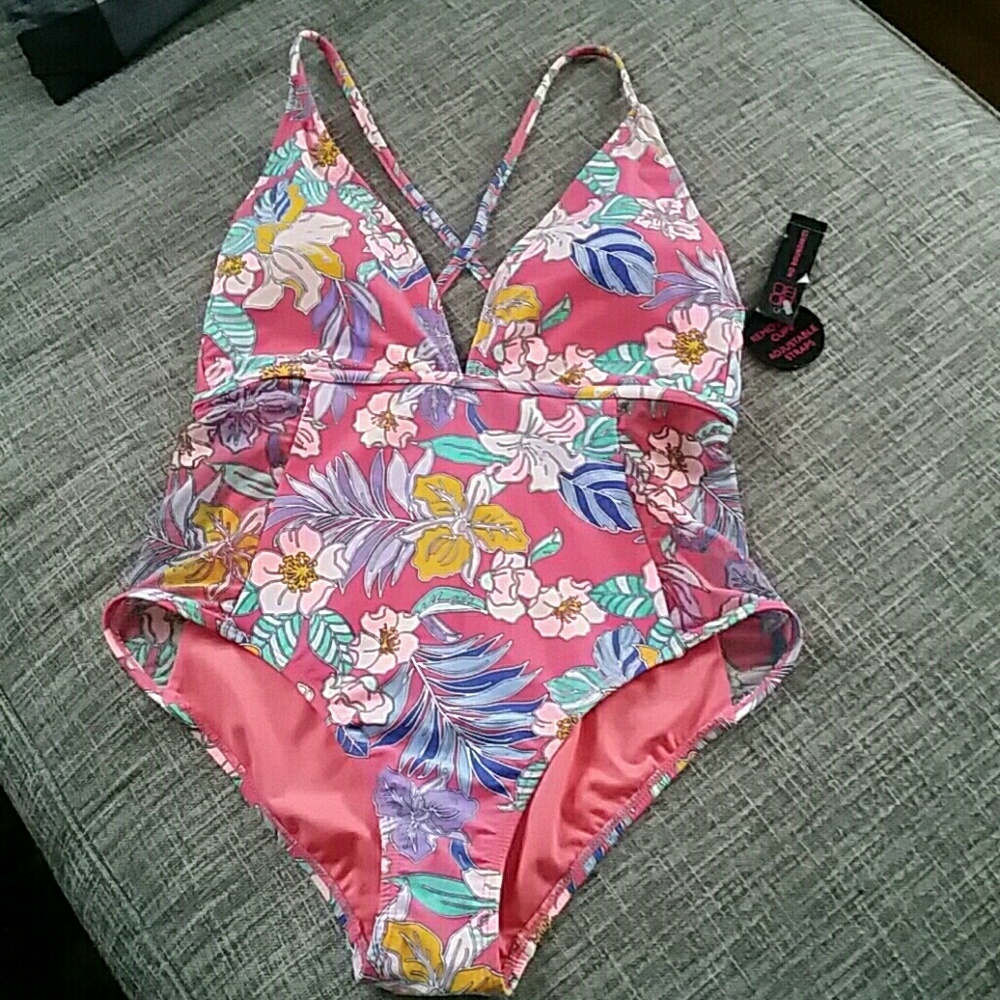 No Boundaries New Swimsuit M